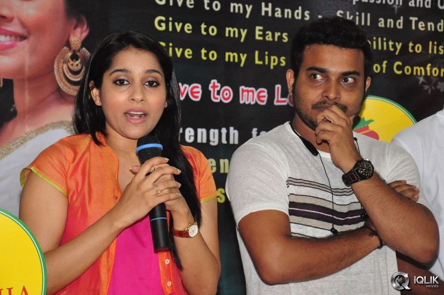 Rashmi-Goutham-And-Getup-Srinu-At-Akshara-Kalasha-Foundation